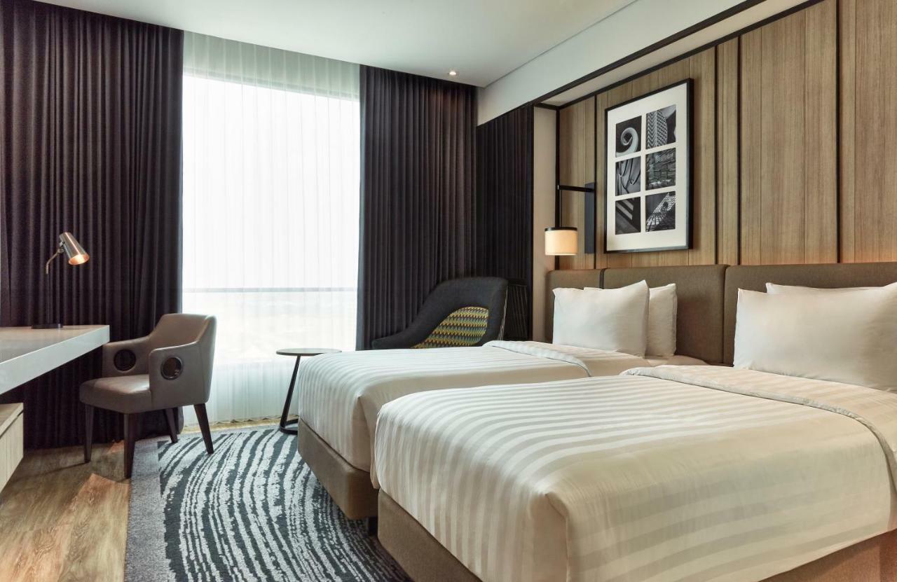 Novotel Караванг Экстерьер фото