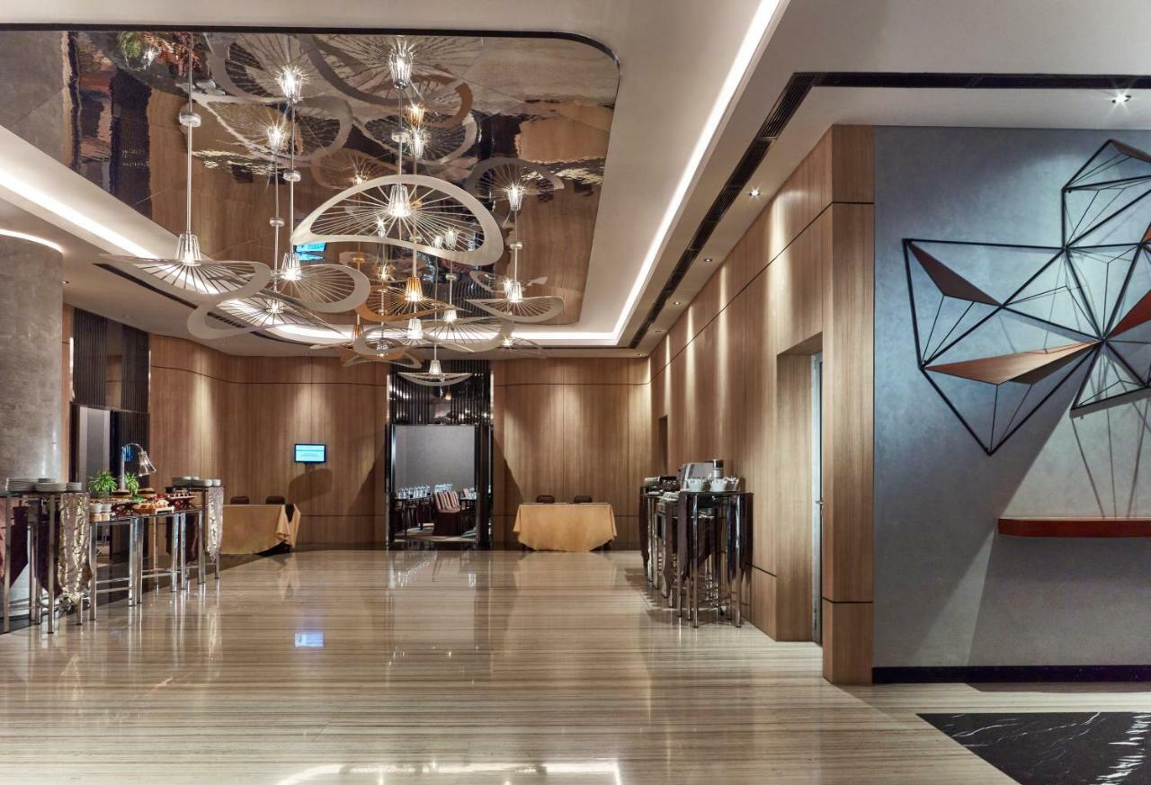 Novotel Караванг Экстерьер фото